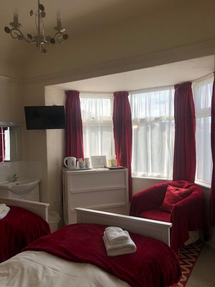 Witchingham B&B هوليهيد المظهر الخارجي الصورة