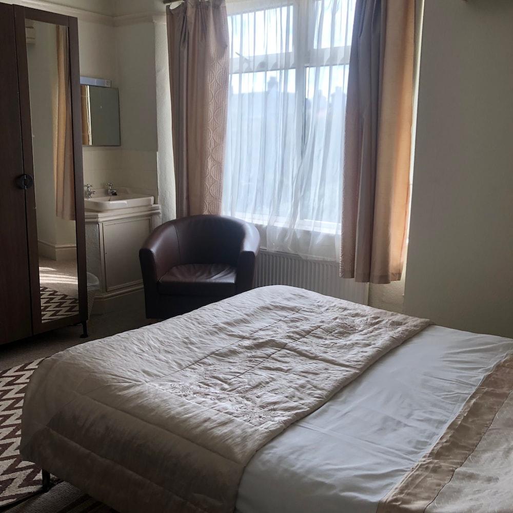 Witchingham B&B هوليهيد المظهر الخارجي الصورة