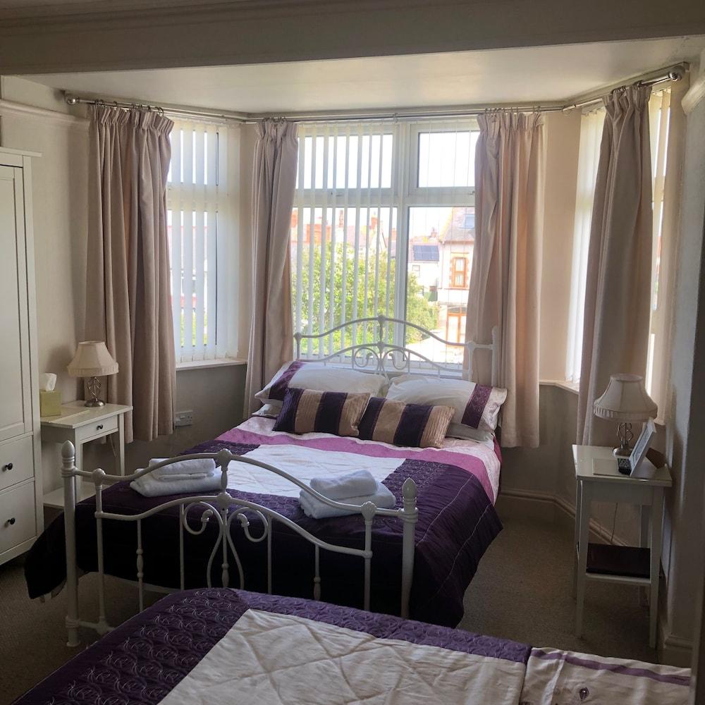 Witchingham B&B هوليهيد المظهر الخارجي الصورة